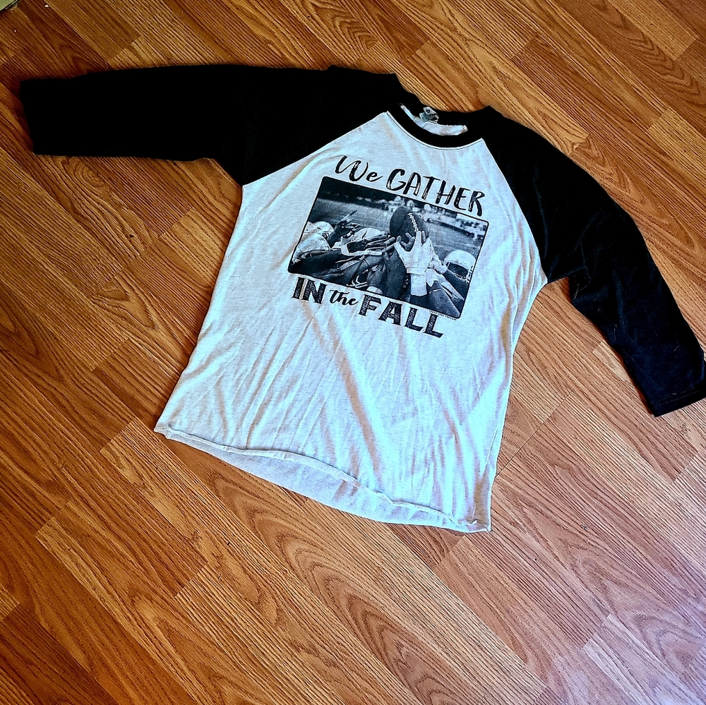 🌷3 for $15.00 Woman's 3/4 sleeve size M